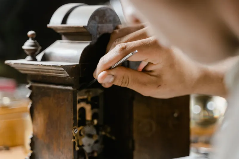 Static and Soul: Inside Tennessee's Obsession With Restoring Vintage Radios